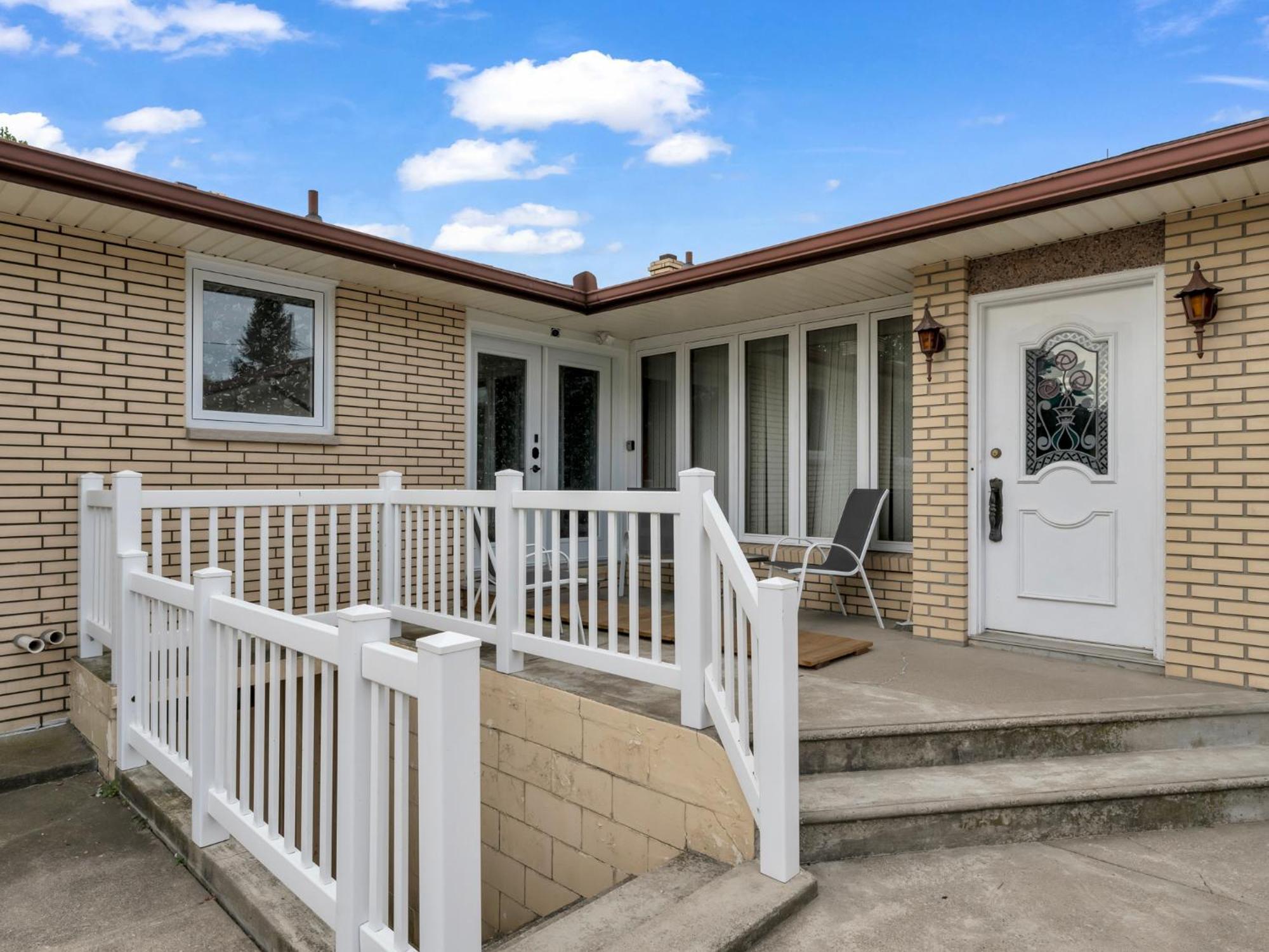 Park Bungalow #4 - Seacliff Beach Suites Leamington Dış mekan fotoğraf